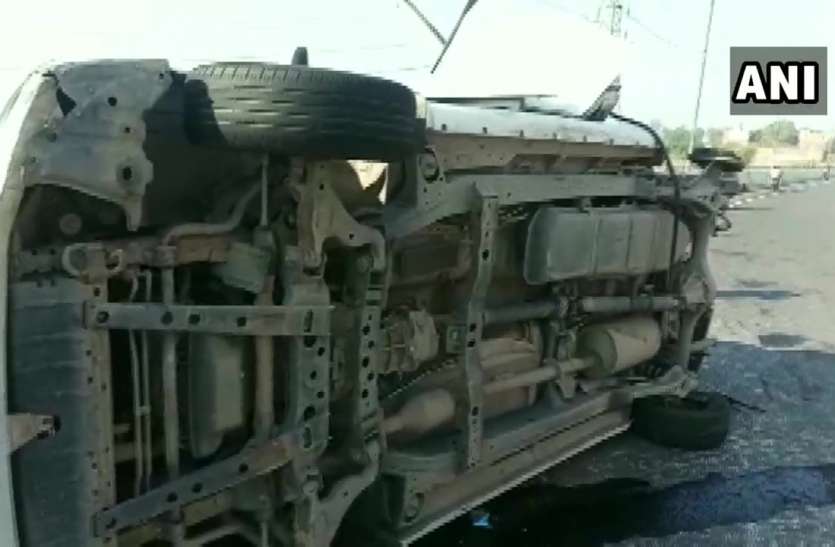 akali dal leader car accident पंजाब: अकाली नेता बिक्रम मजीठिया के काफिले में शामिल कार ट्रक से टकराई, एक की मौत