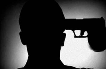 UP police head constable committed suicide at his home यूपी पुलिस हेड कॉन्सटेबल ने गोली मारकर की आत्महत्या, जानिए पूरा मामला!