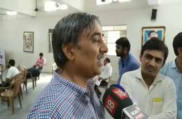Gehlot government minister allegations of threatening गहलोत सरकार के मंत्री पर धमकाने का आरोप, शिक्षक नेता ने जनसुनवाई में लगाई गुहार