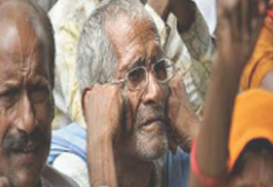 लाखों का वृद्धावस्था पेंशन घोटाला: जांच में सामने आए 2525 अपात्र, सभी अपात्रों की पेंशन रोकी