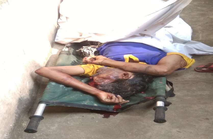एक्सप्रेस की चपेट में आया एक प्लेटफार्म से दूसरे में जाते सफाई कर्मी, मौत एक्सप्रेस की चपेट में आया एक प्लेटफार्म से दूसरे में जाते सफाई कर्मी, मौत