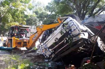 Anadara's Tragic Accident: Trailer Becomes a Call, 5 people killed, 1 अनादरा का दर्दनाक हादसा : काल बनकर आया ट्रेलर, 5 जनों की मौत, 12 घायल