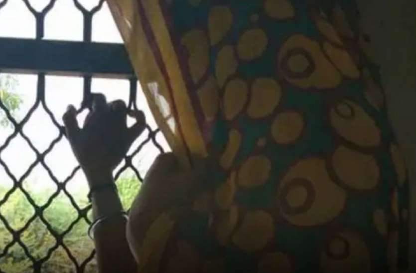 young-girl-sucide-in-home-mahamudabaad-sitapur 16 सालों से बुआ के घर पर रहकर युवती करती थी यह काम, अचानक युवती ने घर में उठाया ऐसा कदम, बुआ समेत परिजनों के उड़े होश.....