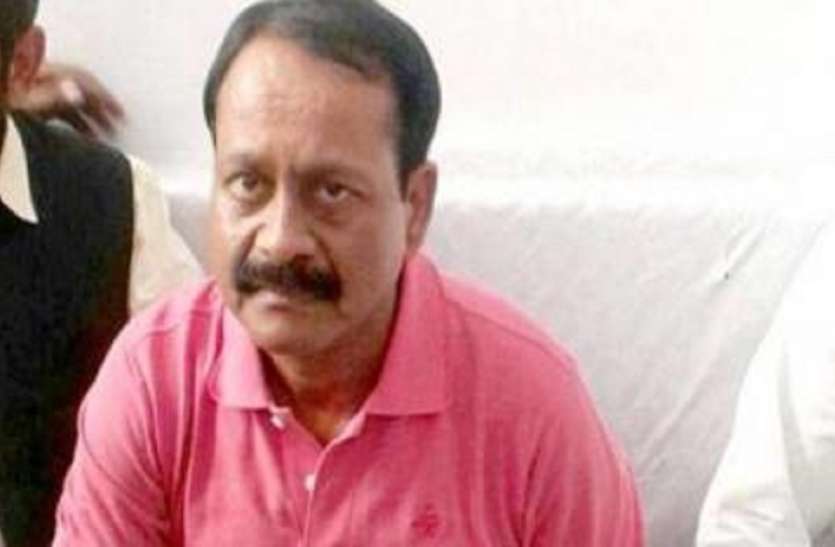 Munna Bajrangi मुन्ना बजरंगी की मौत के बाद भी कायम है उसका खौफ, गैंग की डर से अधिकारी ने दूसरे जिले कराया तबादला