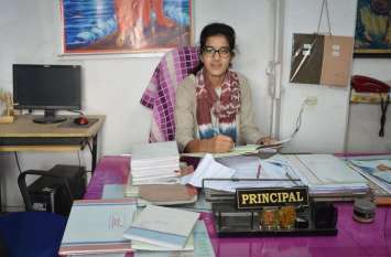 beawar School Education : होनहार छात्राओं ने सम्भाली स्कूल