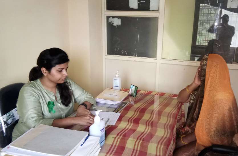 मन करे कि कुछ गलत करना ही ठीक, डॉक्टर को दिखाएं मन करे कि कुछ गलत करना ही ठीक, डॉक्टर को दिखाएं