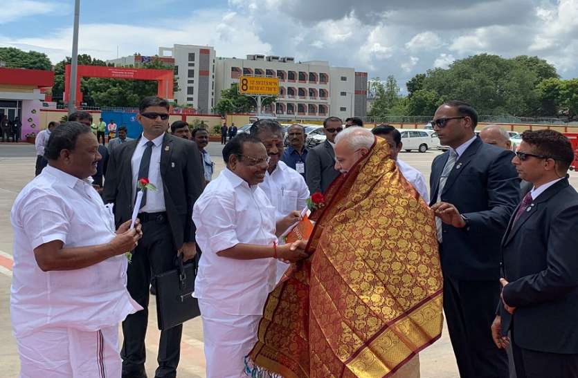 PM Modi Arrives Chennai to receive Xi Jinping in Mahabalipuram शी जिनपिंग का स्वागत करने चेन्नई पहुंचे पीएम मोदी, जिनपिंग भी चीन से रवाना हुए