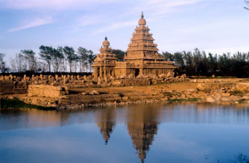 temple city Mahabalipuram मंदिरों का शहर महाबलीपुरम को सुनामी भी तबाह नहीं कर पाई, 'बटर बॉल' 1300 साल से अपनी जगह से हिला तक नहीं