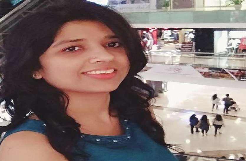 upsc result UPSC RESULT टॅापर मीनाक्षी पांडेय के पिता ने कहा बचपन से ही लगता था वो बड़े पद के लिए बनी है
