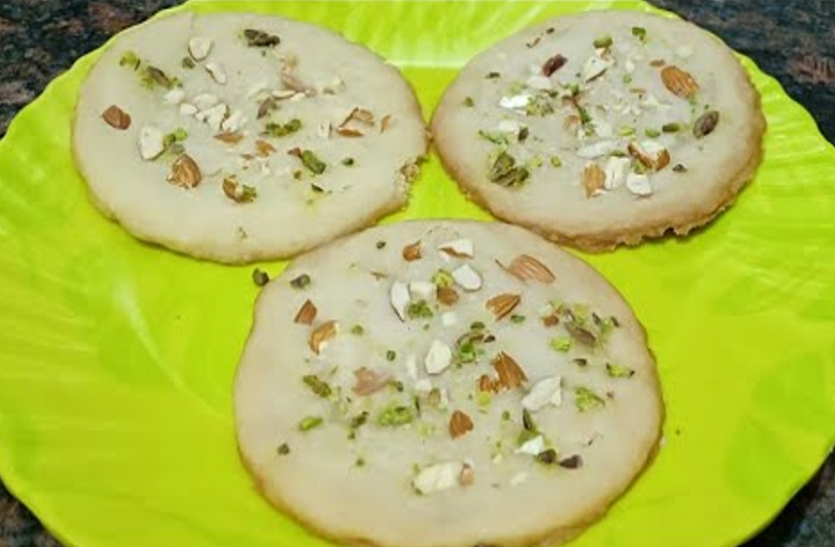 Mishri Roti: मिश्री रोटी खाने के ये फायदे जानकार चाैंक जाएंगे आप Mishri Roti: मिश्री रोटी खाने के ये फायदे जानकर चौंक जाएंगे आप