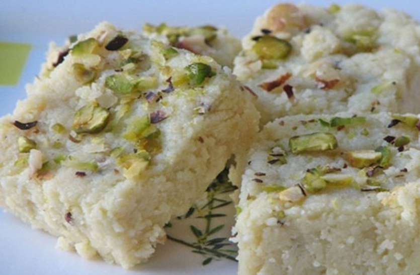 Rajasthan Police Catch Adulteration Milk Cake In Alwar राजस्थान में यहां पुलिस ने पकड़ा हजार किलो से भी अधिक नकली मावा, स्वास्थ्य विभाग की टीम ने नष्ट कराया