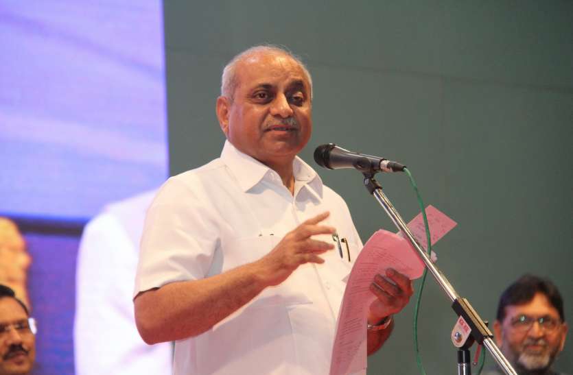 Gujarat: Porbander, Navsari, Rajpipla में Medical college के लिए केन्द्र के समक्ष प्रस्ताव Gujarat: Porbander, Navsari, Rajpipla में Medical college के लिए केन्द्र के समक्ष प्रस्ताव