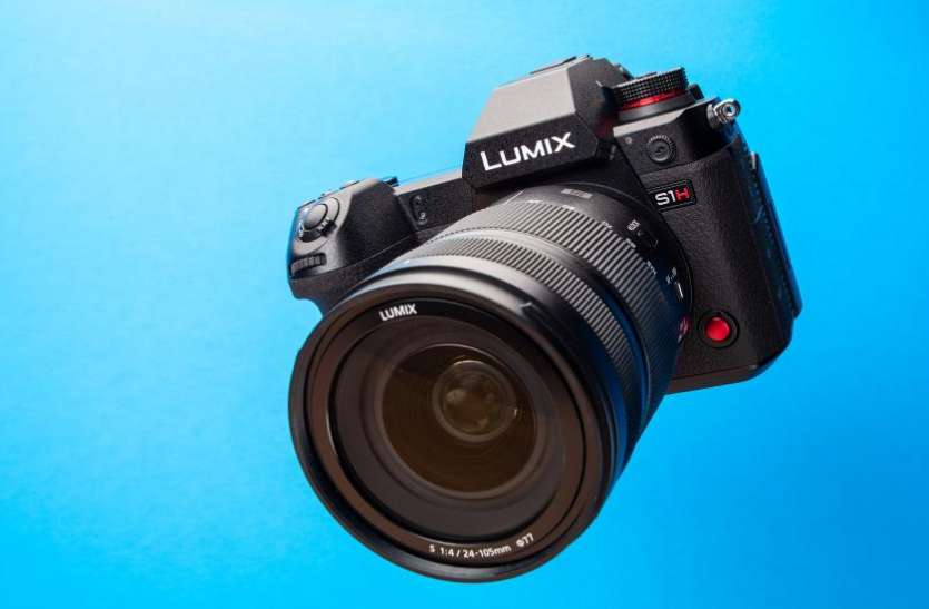 panasonic.jpeg दुनिया का पहला 6K वीडियो रिकॉर्डिंग वाला कैमरा भारत में हुआ लॉन्च, जानें नाम और कीमत