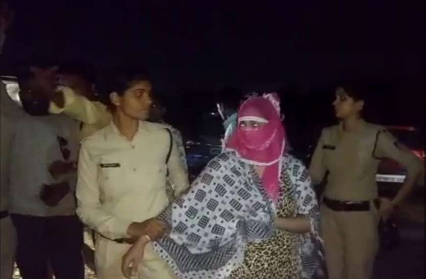 Expose of high profile racket हाईप्रोफाइल सेक्स रैकेट का भंडाफोड़, नेपाली मूल की युवती सहित चार हिरासत में