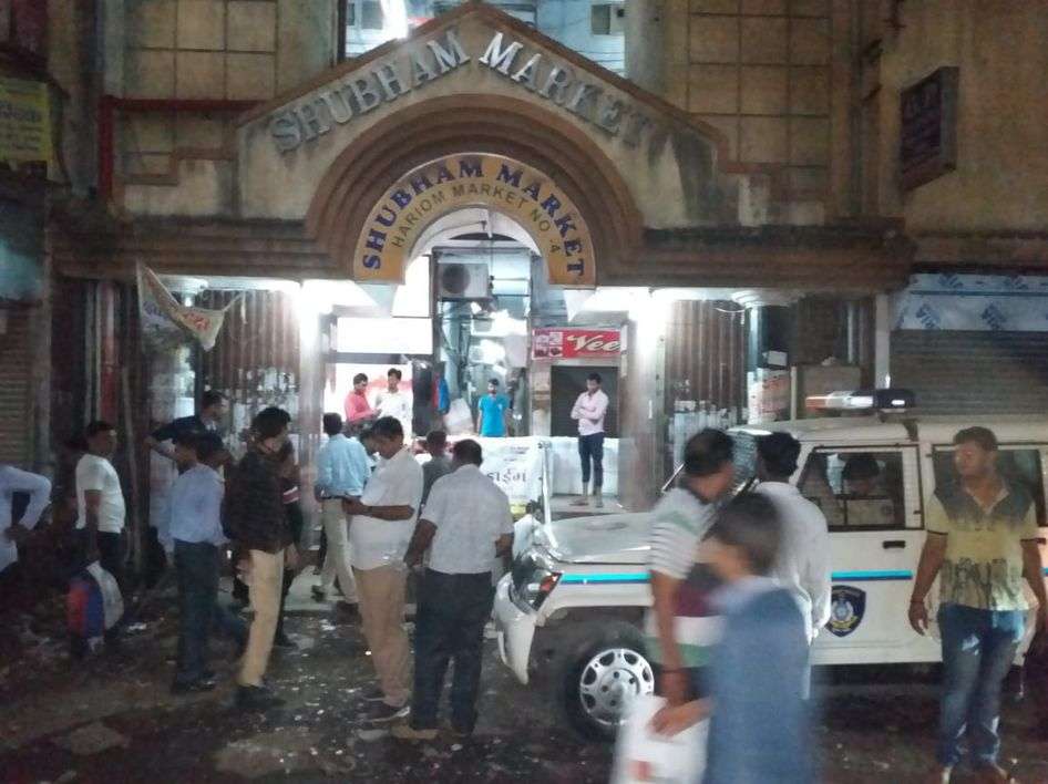 SURAT NEWS : कपड़ा व्यापारी पर जान लेवा हमले से सनसनी