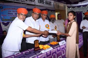Closing of District Level Science Fair: sirohi जिला स्तरीय विज्ञान मेले का समापन : क्विज में खाम्बल के रविन्द्र व सेमिनार में रेवदर के उदाराम अव्वल