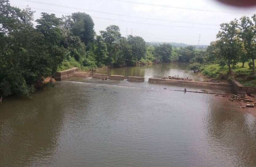 Stopdem gates are not put on the rain, water can cause water situatio बारिश थमी पर नहीं लगाए स्टॉपडेम के गेट, गर्मी में जलसंकट की बन सकती है स्थिति