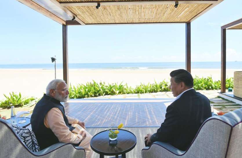 Chinese-president-xi-jinping-with-pm-modi-in-mahabalipuram इस सदी में फिर से आर्थिक शक्तियां बनेंगे : मोदी