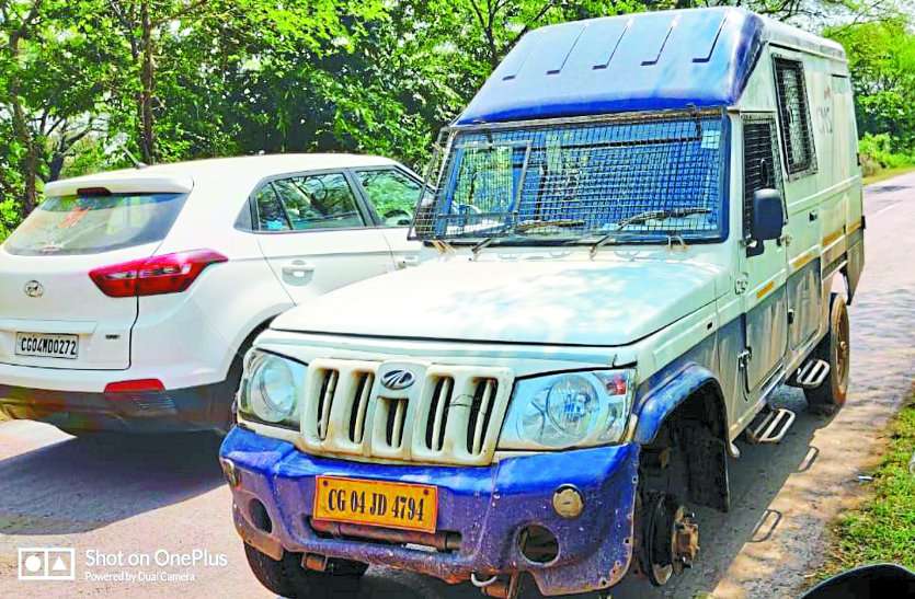 प्रदेश की सबसे बड़ी लूट के 40 लाख गायब, सस्पेंस बरकरार, सवालों से घिर गई है पुलिस प्रदेश की सबसे बड़ी लूट के 40 लाख गायब, सस्पेंस बरकरार, सवालों से घिर गई है पुलिस