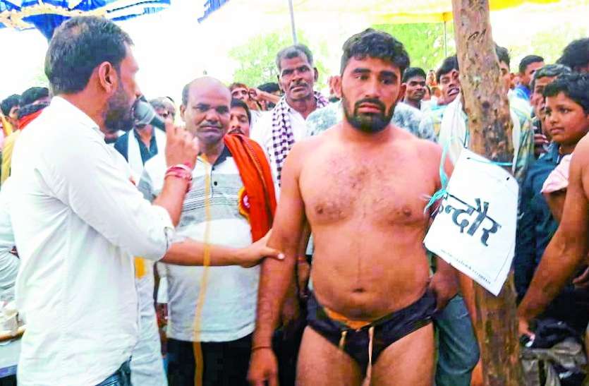 दंगल में सलमान खान के साथ कुश्ती लड़े थे राहुल पटेल दंगल में सलमान खान के साथ कुश्ती लड़े थे राहुल पटेल