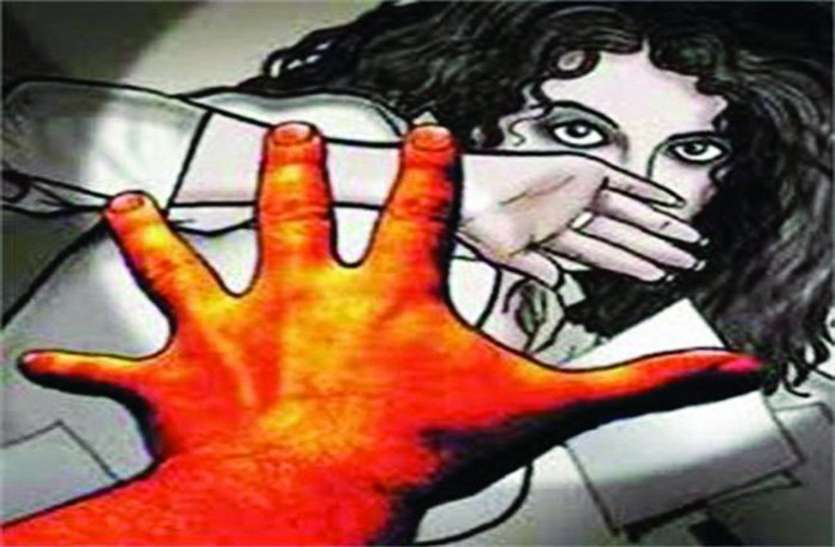 शादी के पांच साल बाद पति ने किया ऐसा काम, जवान पत्नी ने... को लगा लिया गले शादी के पांच साल बाद पति ने किया ऐसा काम, जवान पत्नी ने... को लगा लिया गले