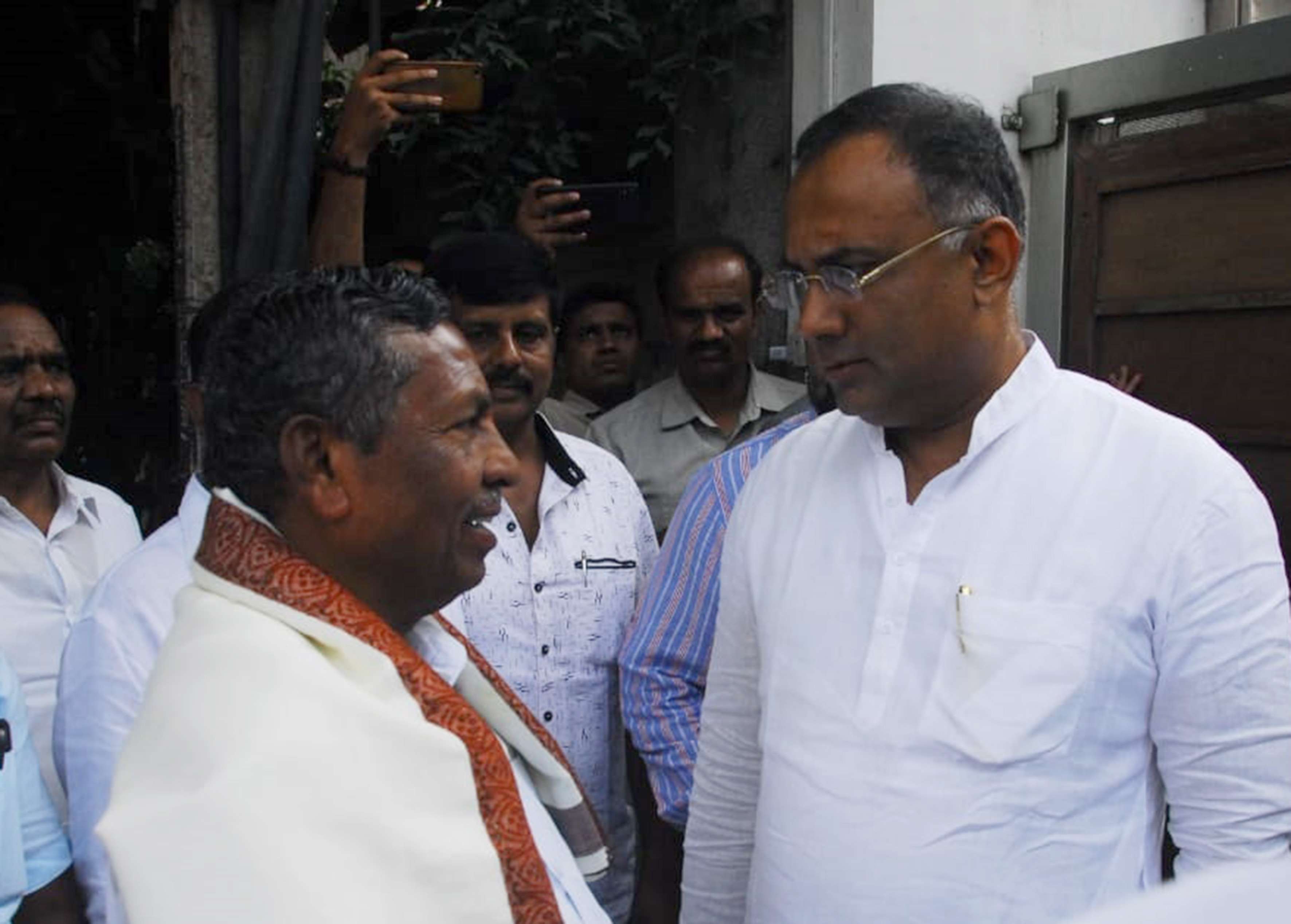 dr_g_parameshwar_residence_1.jpg