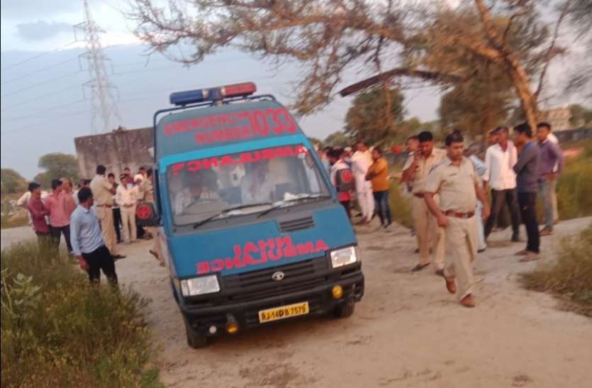 महिला की मौत, पुलिस ने रुकवाया अंतिम संस्कार महिला की मौत, पुलिस ने रुकवाया अंतिम संस्कार