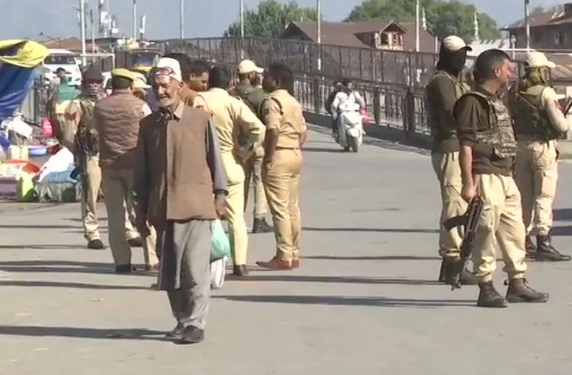Grenade Attack In Hari Singh High Street Srinagar आतंकियों के फरमान का यहां नहीं था कोई असर, हताश आतंकियों ने फेंके ग्रेनेड