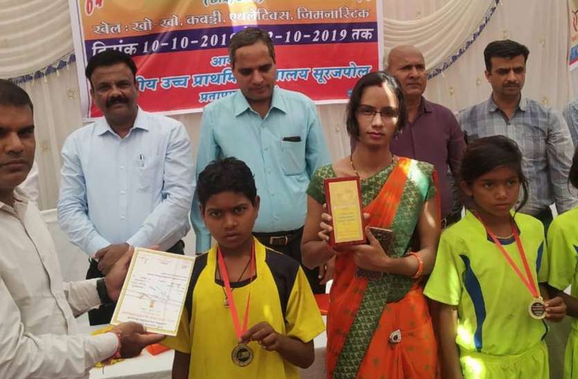 खेलों में प्रतापगढ़ ने लहराया परचम खेलों में प्रतापगढ़ ने लहराया परचम