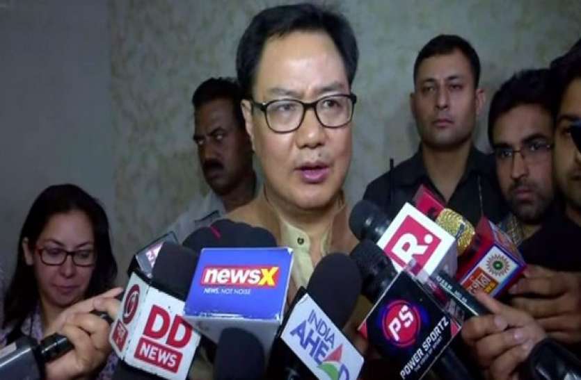kiren_rijiju_meeting_with_ioa_officials.jpg बर्मिंघम कॉमनवेल्थ गेम्स को लेकर खेल मंत्री और आईओए अधिकारियों के बीच नहीं हुई कोई चर्चा