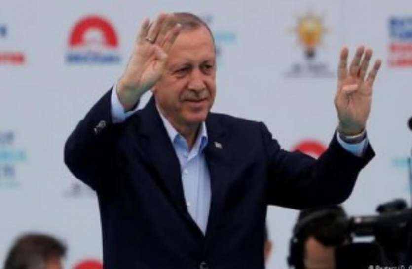 Tayyip Erdogan सीरिया में कुर्द आतंकियों पर जारी रहेगी कार्रवाई, एर्दोगन बोले- वह किसी तरह की धमकियों से नहीं डरते