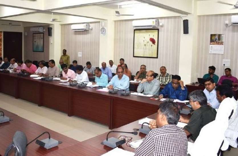 कमिश्नर मंदसौर-नीमच जिले के एसडीएमों को दी 20 अक्टूबर की डेडलाइन और काम नहीं तो सभी निलंबित कमिश्नर मंदसौर-नीमच जिले के एसडीएमों को दी 20 अक्टूबर की डेडलाइन और काम नहीं तो सभी निलंबित