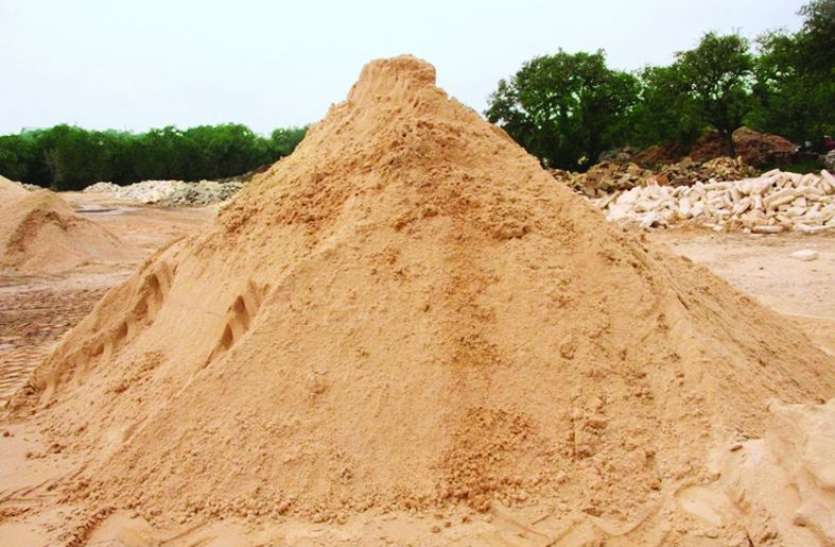 new_sand_mining_in_mp.jpg नई खदानें शुरु होने तक निजी भूमि और पंचायतों में होगा रेत खनन
