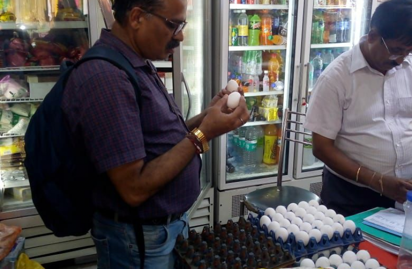 news_egg.png संडे हो या मंडे, चेक करके खाएं अंडे, नकली के शक में लिए जा रहे सैम्पल, तेल के तड़के में भी मिलावट की गंध
