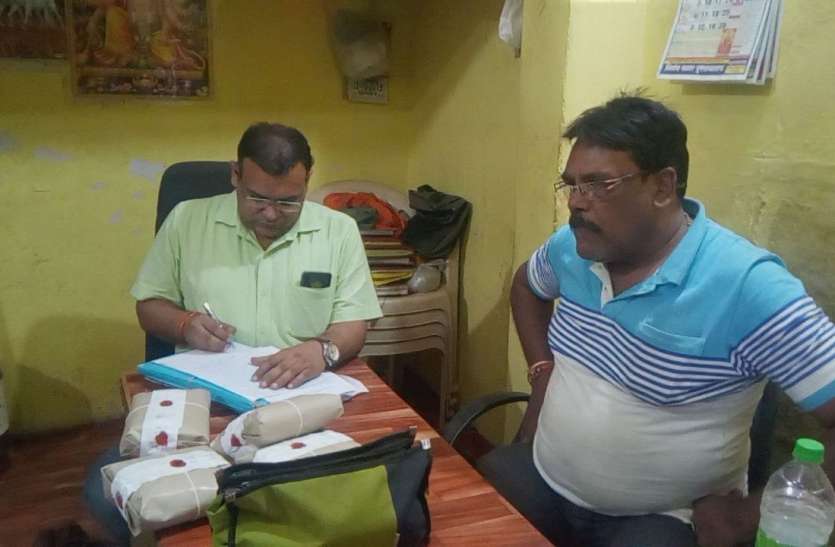 अवैध रूप से पोस्ता तस्करी में व्यापारी बाबू सिंधी का माल जब्त अवैध रूप से पोस्ता तस्करी में व्यापारी बाबू सिंधी का माल जब्त