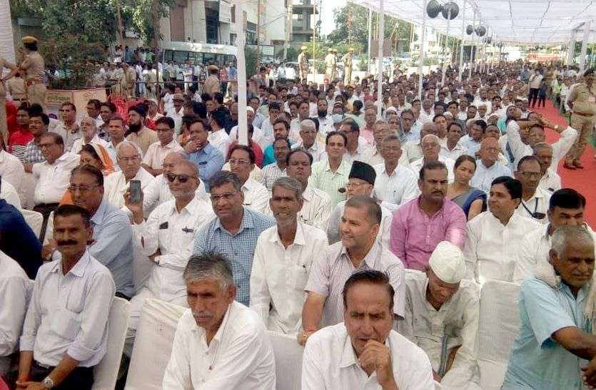 CM गहलोत ने 12 करोड़ के नगर परिषद भवन के लोकार्पण के साथ 4 बड़े प्रोजेक्टों का किया शिलान्यास