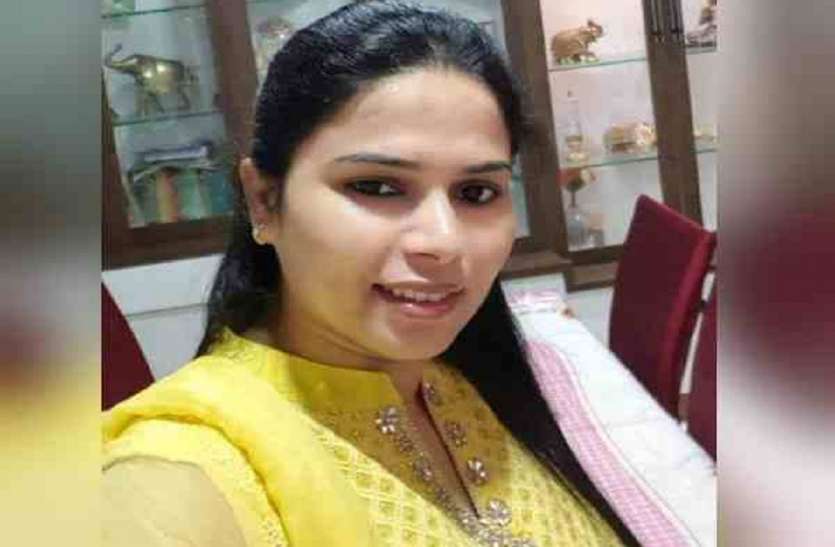 puja pal बाहुबली को धूल चटाने वाली यूपी की यह चर्चित महिला नेता का आज भी चल रहा सिक्का, अब अपनाया नया ट्रेंड