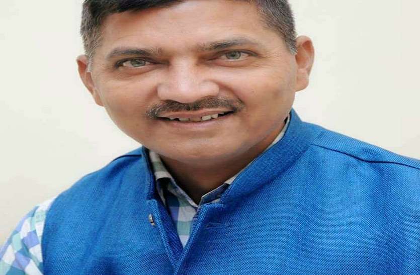 जमीन में दबी मिली थी नवजात बच्ची, बीजेपी विधायक पप्पू भरतौल ने ली भरण पोषण की जिम्मेदारी जमीन में दबी मिली थी नवजात बच्ची, बीजेपी विधायक पप्पू भरतौल ने ली भरण पोषण की जिम्मेदारी