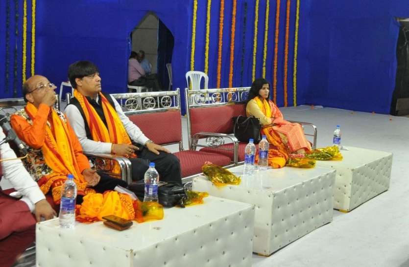 आजादी के वीरों की जवानी लिख लीजिए... आजादी के वीरों की जवानी लिख लीजिए...