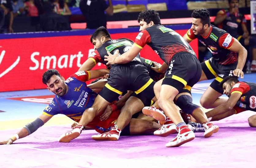 up_yoddha_beat_bengaluru_bulls_in_pkl_7.jpg पीकेएलः यूपी योद्धा ने बेंगलुरू बुल्स को अंतिम लीग मैच में हराया