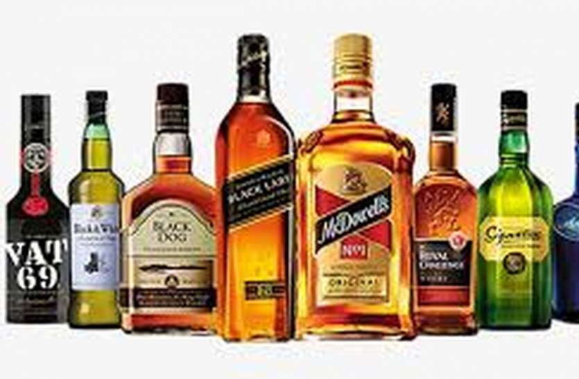 State tax officers arrived at 18 liquor shops कीमत से ज्यादा वसूली, शराब की 18 दुकानों पर पहुंचे राज्य कर अधिकारी