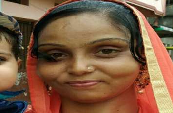 A cruel husband strangled and killed his wife दरिंदे पति ने गला घोटकर पत्नी की हत्या की