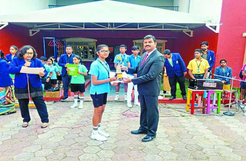 school News:डीपीएस के विद्यार्थियों ने लहराया जीत का परचम school News:डीपीएस के विद्यार्थियों ने लहराया जीत का परचम