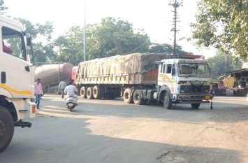 Two State and Two National Highways, Belgaum Overload Trains दो स्टेट और दो नेशनल हाईवे, बेलगाम ओवरलोड गाडिय़ां