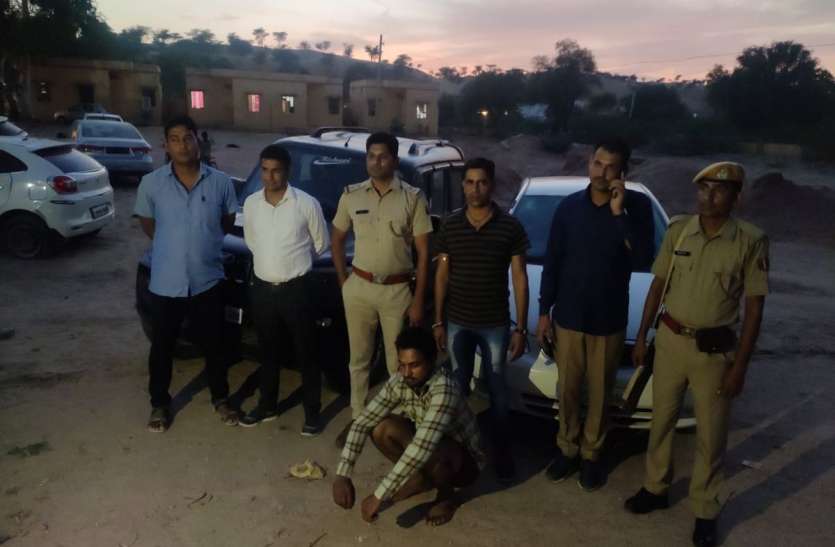 Bikaner: Two hours of firing took place between police and smugglers बीकानेर: रात को पुलिस-तस्करों के बीच हुई थी दो घंटे फायरिंग