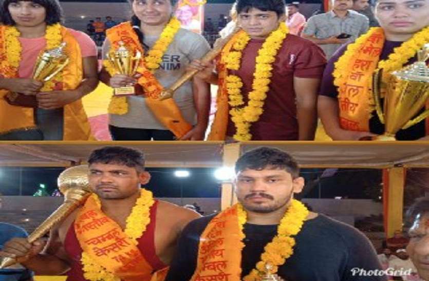 हरियाणा के संजय, सोनीपत की सोनम बने चंबल केसरी हरियाणा के संजय, सोनीपत की सोनम बने चंबल केसरी