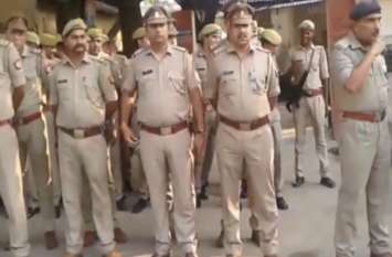 SSP santosh mishra in Etawah एसएसपी संतोष कुमार मिश्रा ने इटावा में किया गश्त
