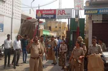 sp suspended 3 police officer due to man died in police station hapur थाने में युवक की मौत के बाद इंस्पेक्टर और दरोगा समेत तीन पुलिसकर्मियों पर हुई बड़ी कार्रवाई, हत्या की दी शिकायत