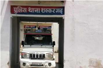 Four sent to jail for seized gravel theft case in Bhilwara जब्त बजरी को चुराकर बेची, दो महिलाओं सहित चार को जेल भेजा