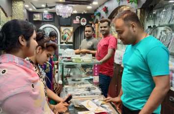 Will worship her husband by keeping a fast निर्जला व्रत रखकर करेंगी पति की पूजा